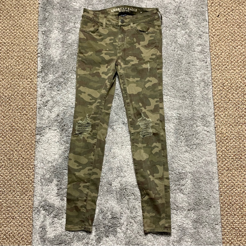 American Eagle Mid Rise Distressed Camo Jeggings